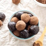 Dark Chocolate and Cherry Energy Bites | Vegan, gluten free, and paleo energy bites that taste just like brownie batter! | www.reciperunner.com