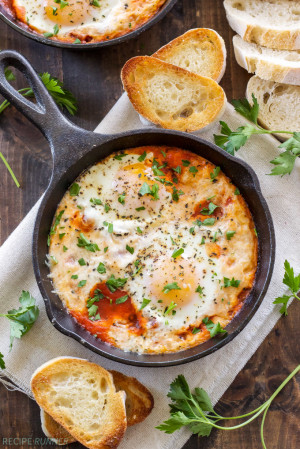 Baked Eggs in Marinara Sauce - Recipe Runner