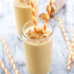 Pumpkin Pie Smoothie | Who doesn't want pumpkin pie for breakfast? Now you can have all the flavors in this healthy smoothie!