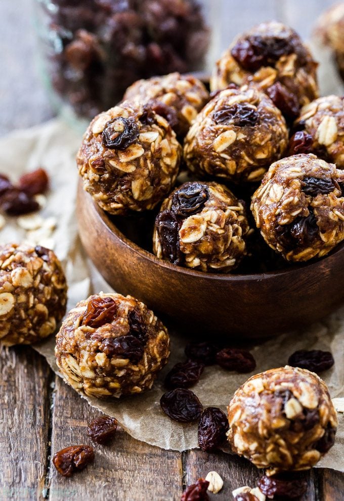 oatmeal raisin cookie energy bites