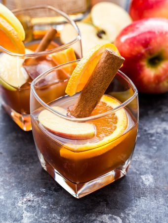 Apple Cider Old Fashioned is a classic cocktail with a delicious fall twist! A simple fall cocktail for the whiskey lover. #oldfashioned #cocktail #drink #applecider #fallrecipe #whiskey #bourbon