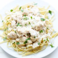 Skinny Chicken Fettuccine Alfredo