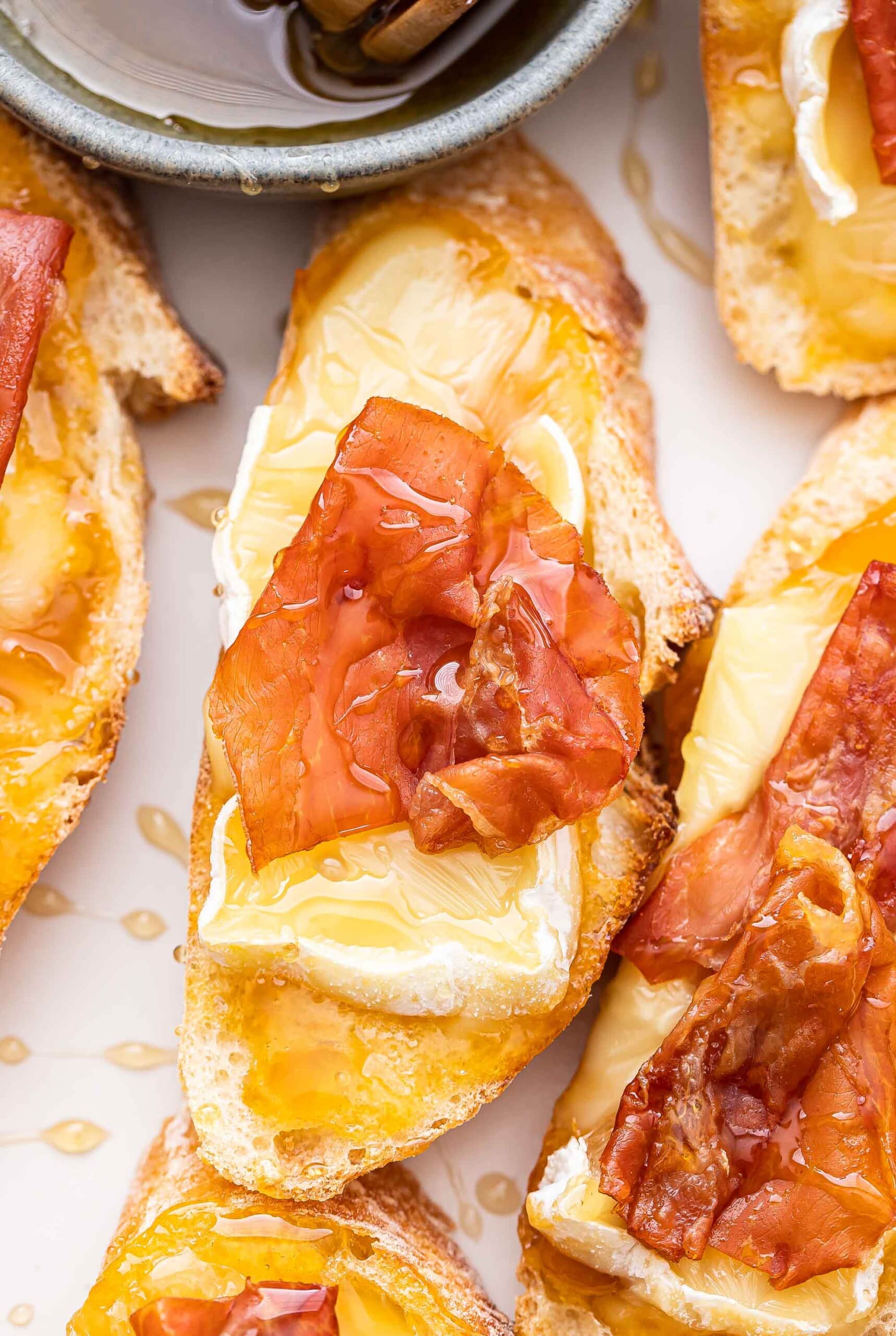 Brie Crostini with Prosciutto Recipe Runner