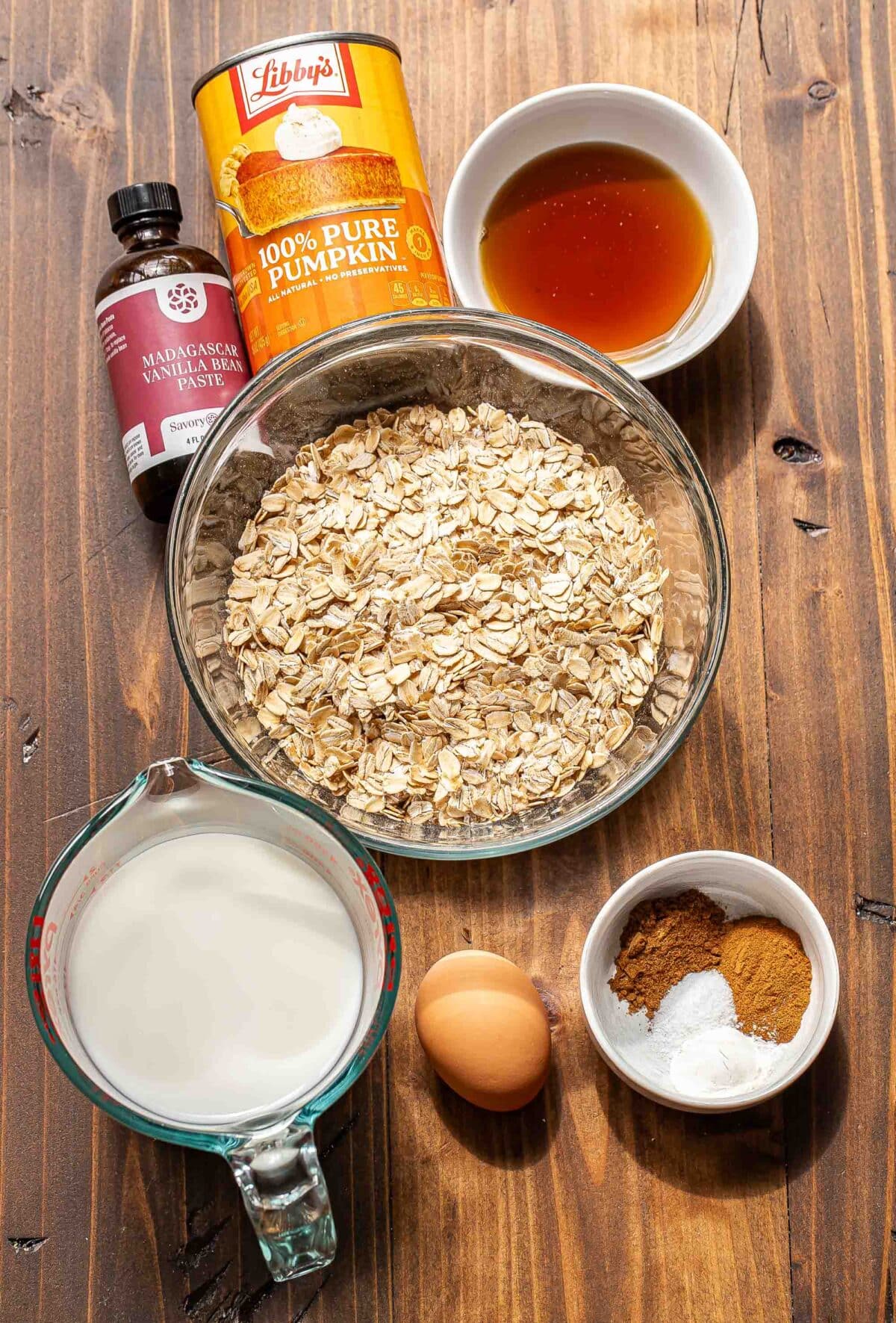 Ingredients used to make pumpkin baked oatmeal.
