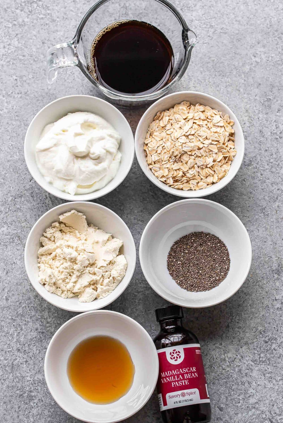 Ingredients used to make coffee overnight oats.